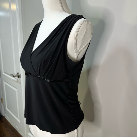 Y2K Top - Y2K tank top v neck with bow - Picture 3 of 7